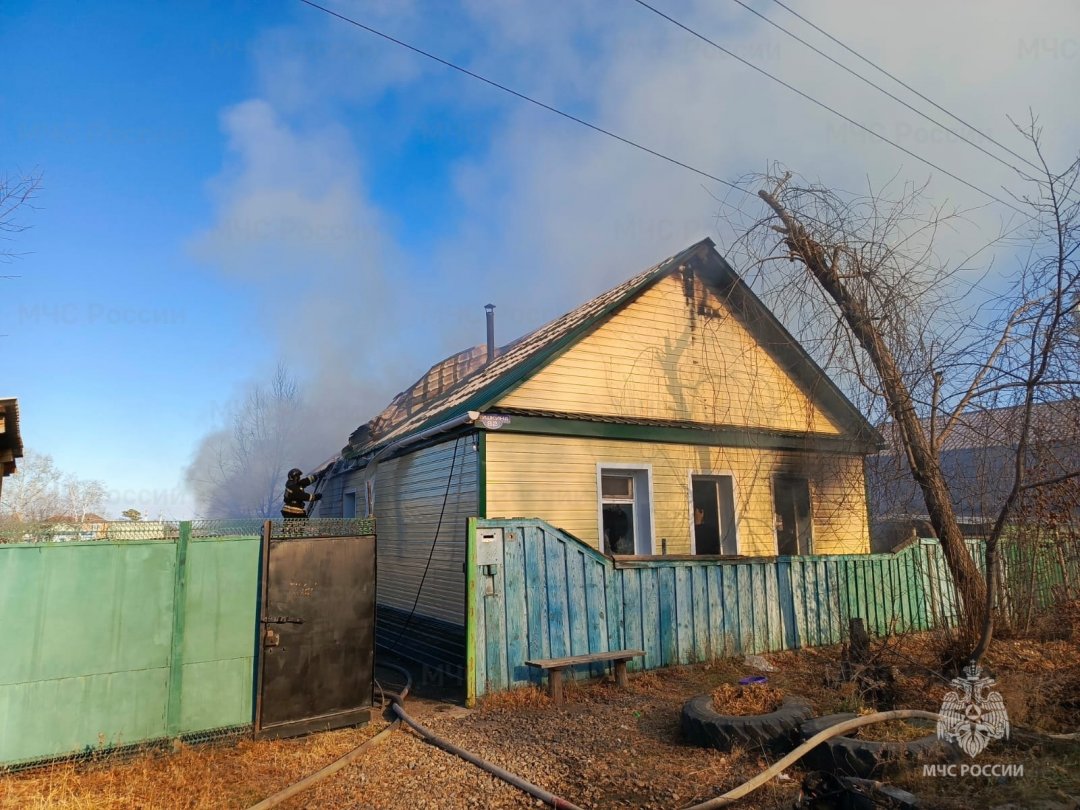 Пожарные Свободного ликвидировали возгорание частного жилого дома